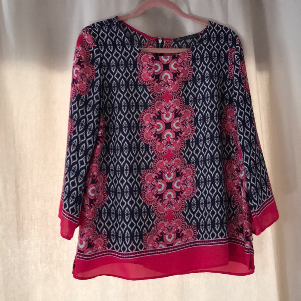 Rose & Olivia Patterned Blouse, Size Large